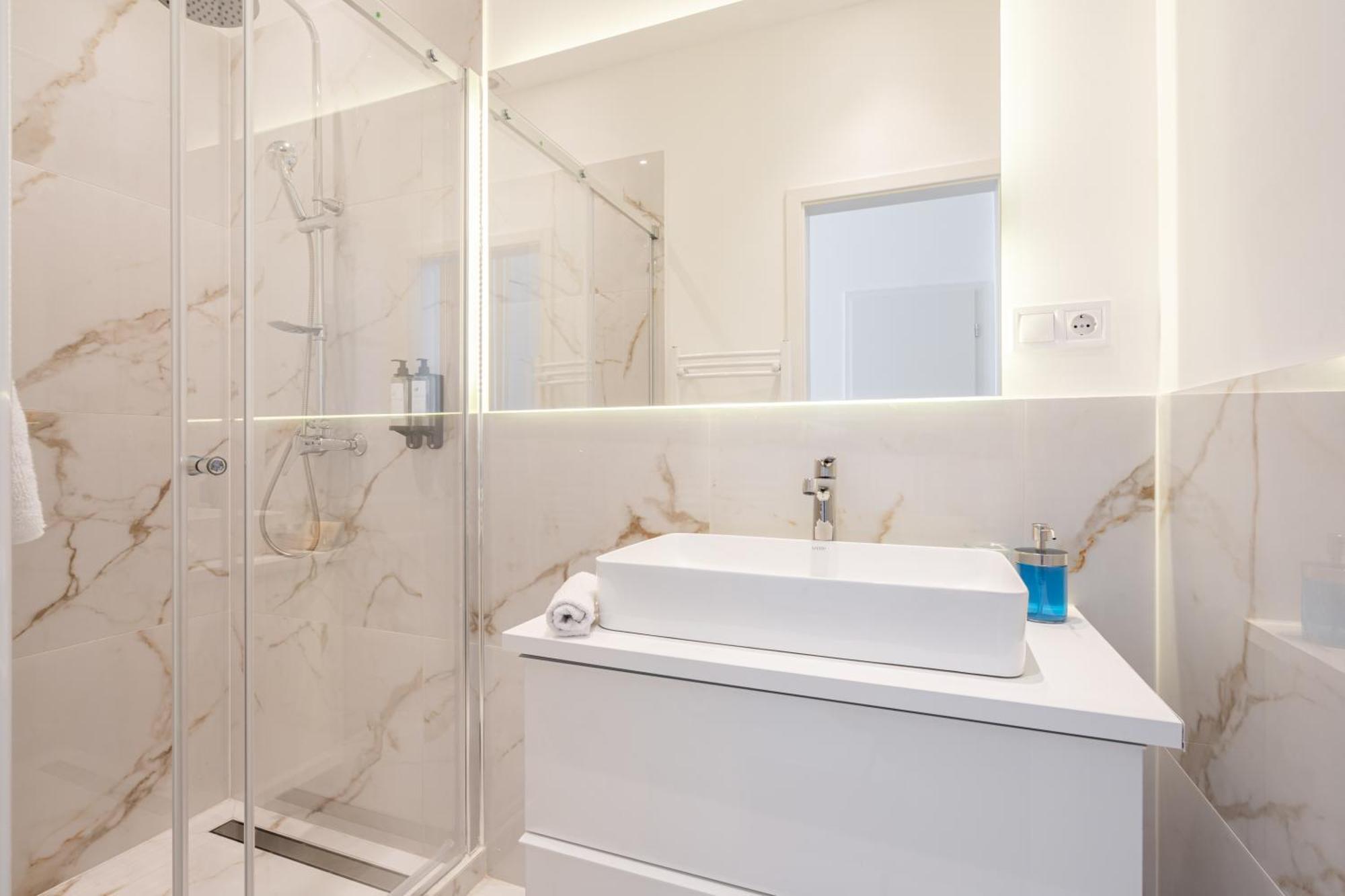 E13 - Grand Boulevard Heritage Suite - Best Location By Bqa 부다페스트 객실 사진